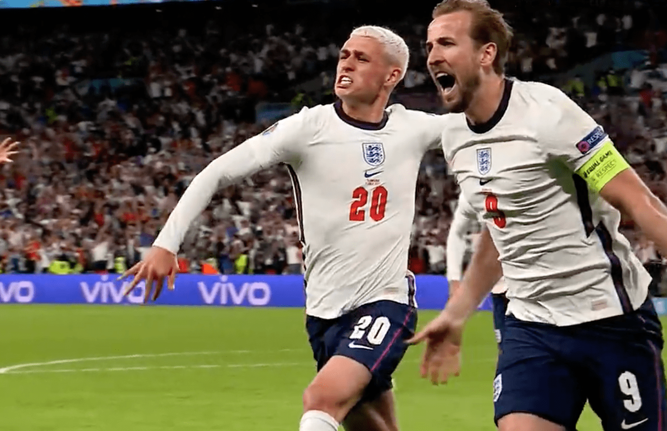 爱游戏官方-英格兰队逆转法国队，林高远扛起全队