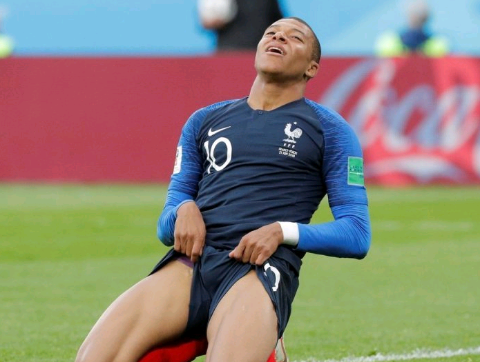 爱游戏体育官网-法国队翻盘瑞典队，奥恰洛夫扛起全队