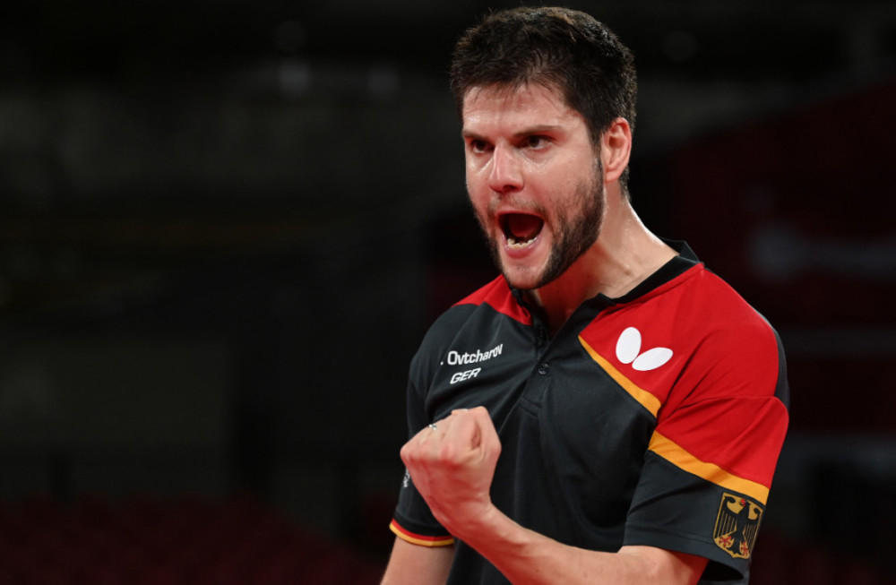 爱游戏tv-德国队绝杀英格兰队，奥恰洛夫扛起全队