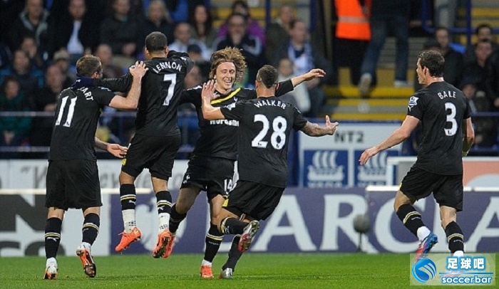 巴西翻盘英格兰，莫德里奇统治全场