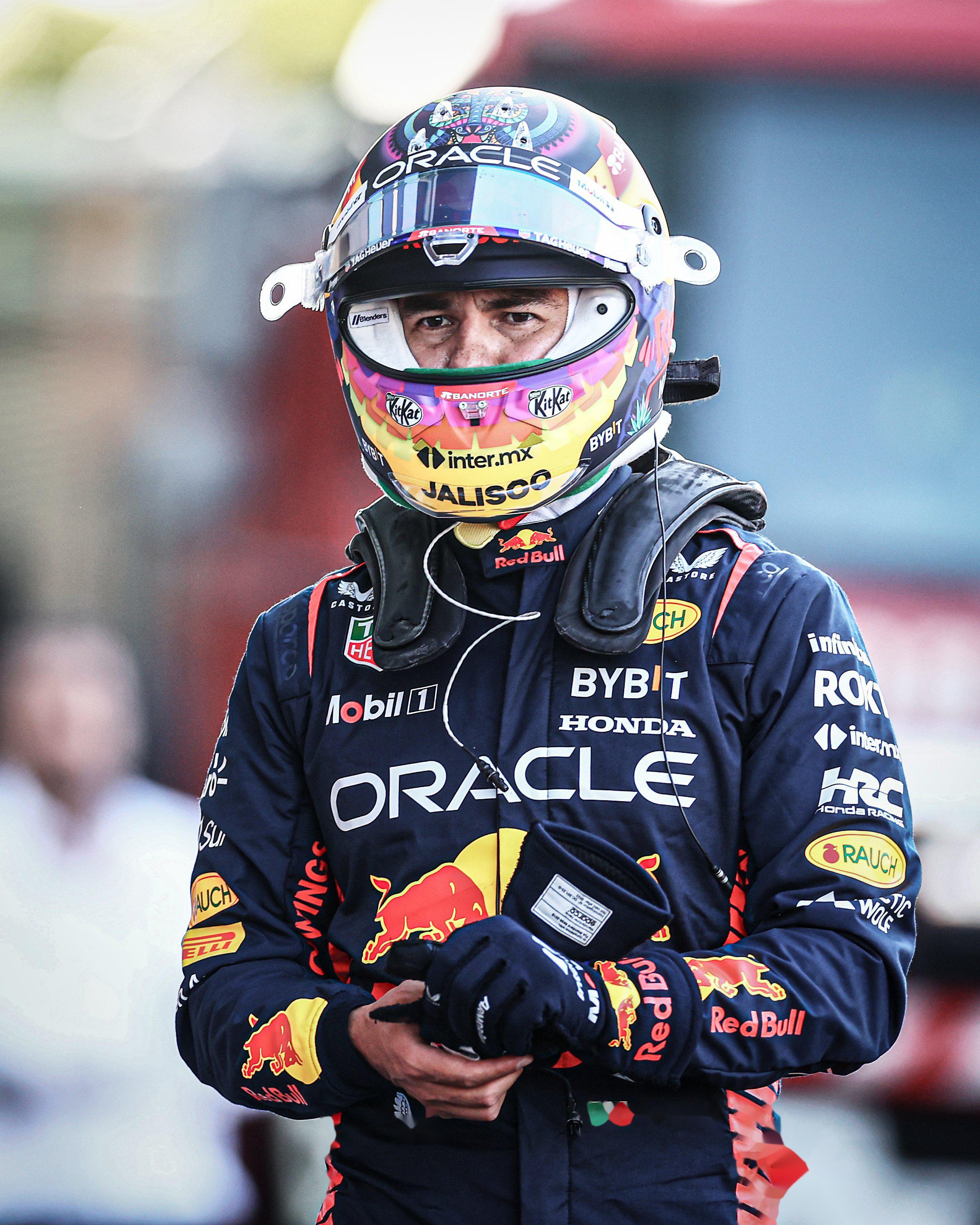 雷诺车队绝杀法拉利，佩雷兹点燃赛场