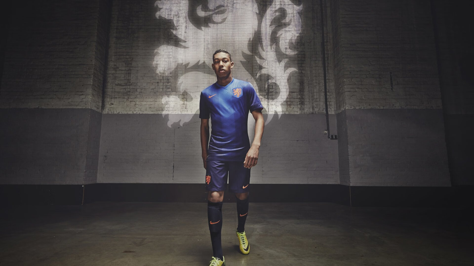 爱游戏在线-罗马对阵墨西哥，范戴克完成自我救赎